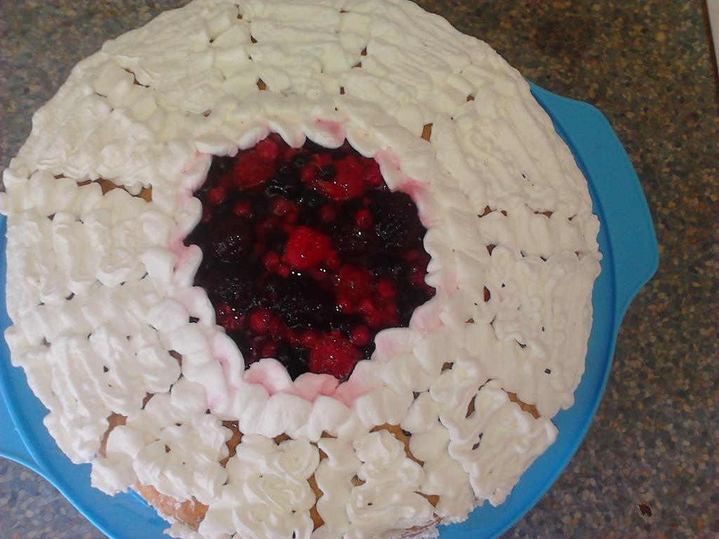Recepti - Torta sa šumskim voćem